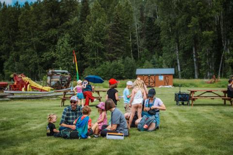 Young families gather at Huble Homestead